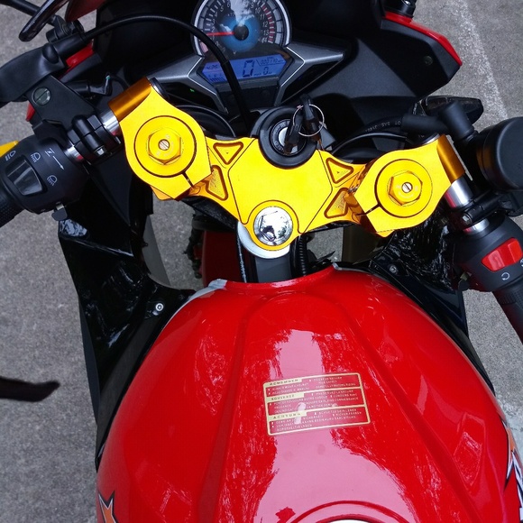 Motorcycle - Picture 8 of 8